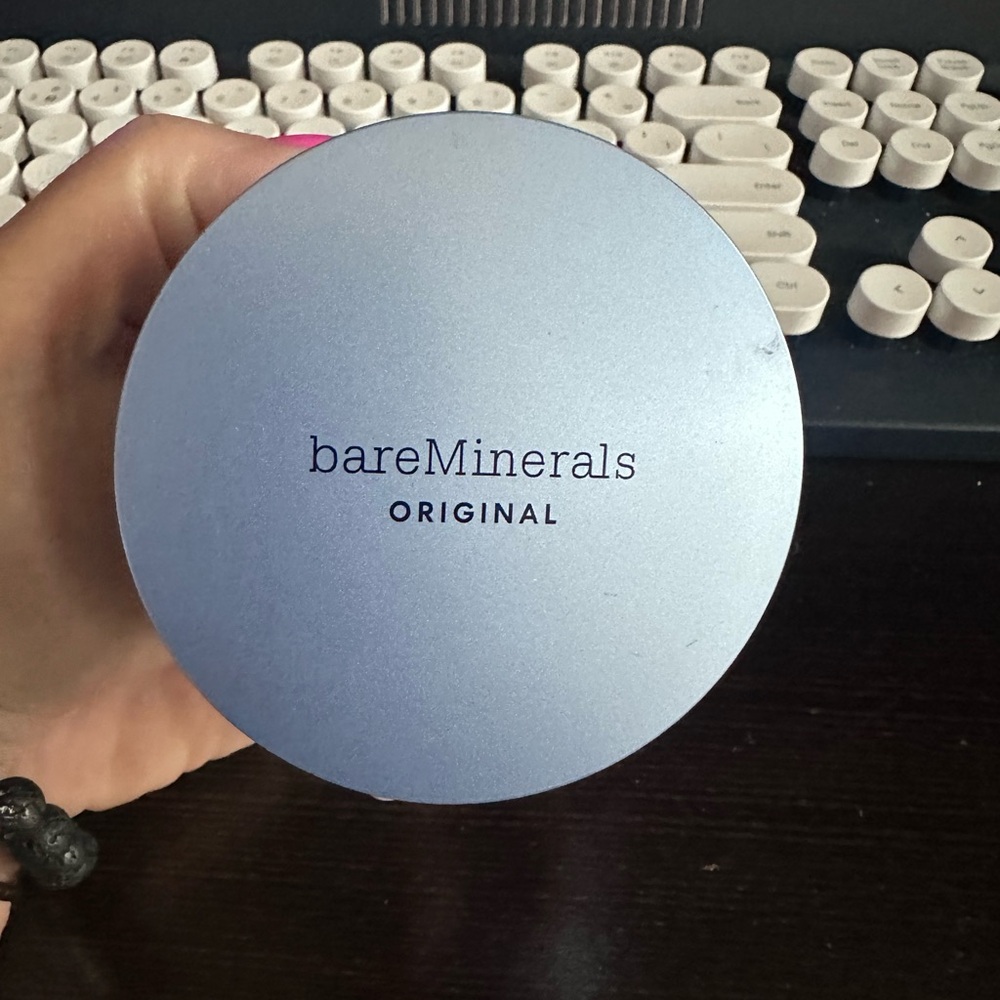 Sealed Bare Minerals Original Foundation, medium tan, huge container!